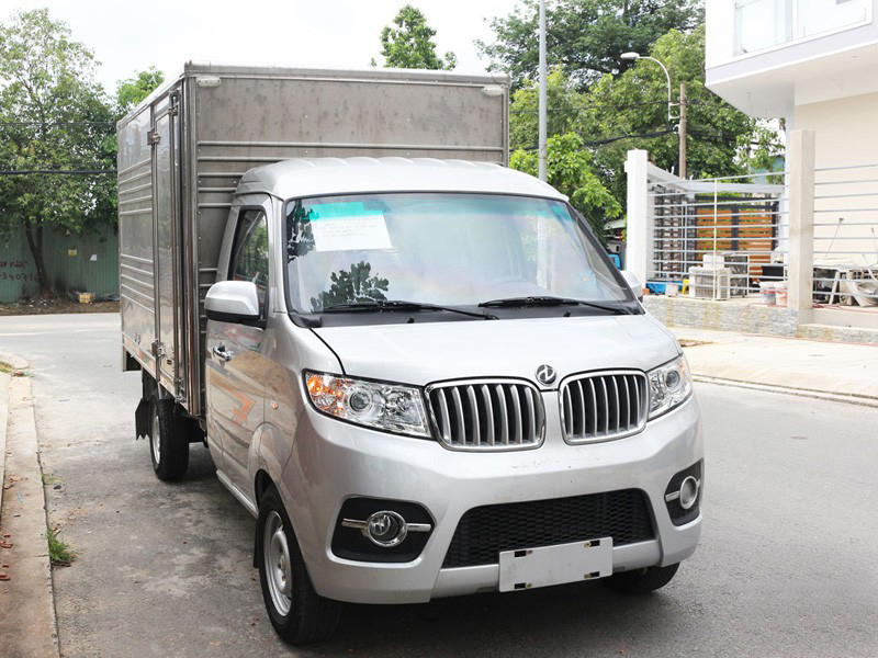 xe-tai-dongben-t30-990-kg-thung-kin-1 (3) xe-tai-dongben-t30-990-kg-thung-kin-1 (3)